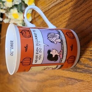 Danbury Mint Peanuts Porcelain Calendar Mug - October